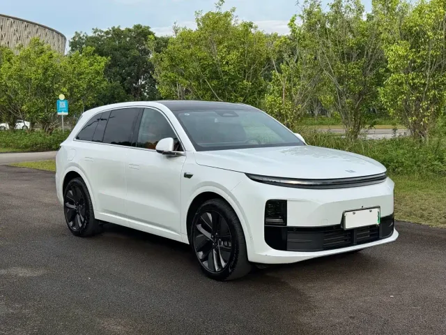 Li Auto L6 — Фото автомобиля 3