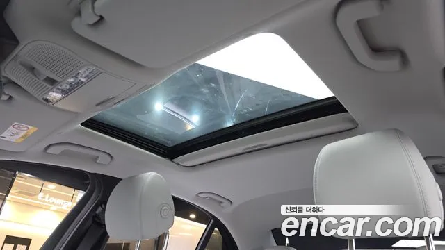 Mercedes-Benz E-Class — Фото автомобиля 25