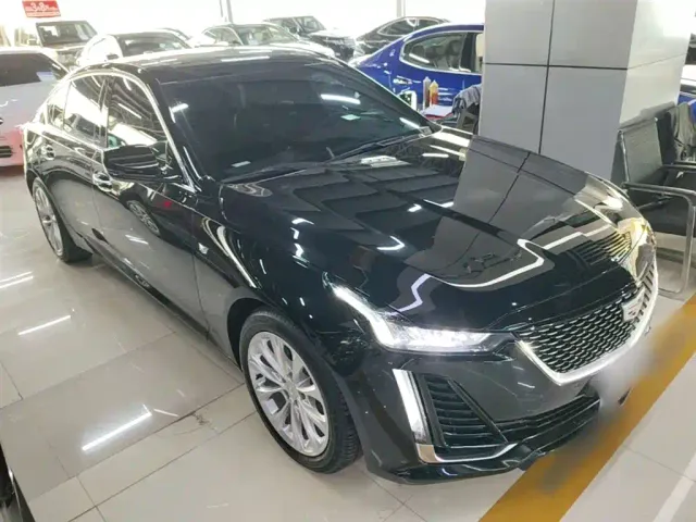 Cadillac CT5 — Фото автомобиля 3