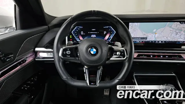 BMW 7-Series 7 серия (G70) 740i xDrive M Sport — Фото автомобиля 11