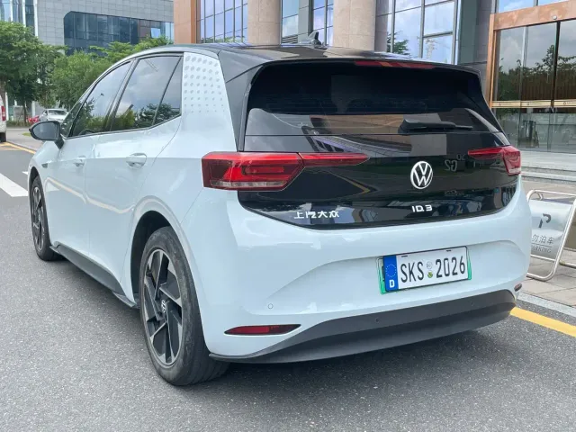 Volkswagen ID.3 — Фото автомобиля 4