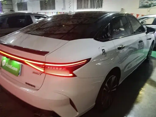 Chery Arrizo 8 — Фото автомобиля 6