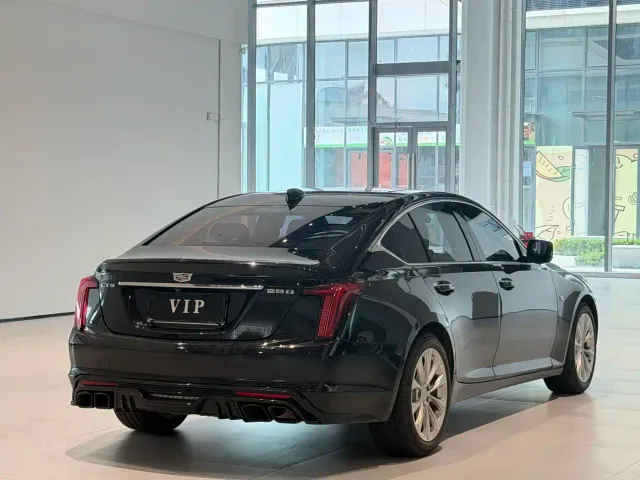 Cadillac CT5 — Фото автомобиля 8