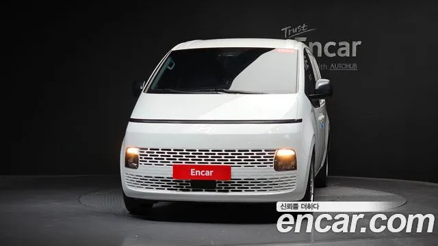 Hyundai Staria Staria Карго 3 места — Фото автомобиля 3