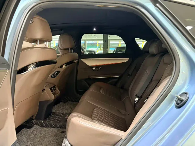 BYD Han — Фото автомобиля 13