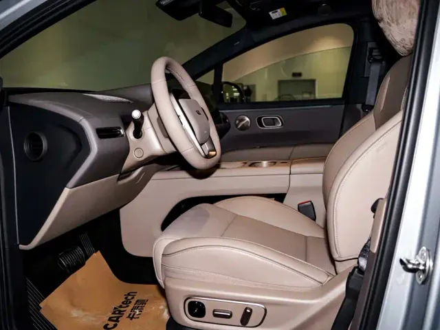 Li Auto i6 — Фото автомобиля 25