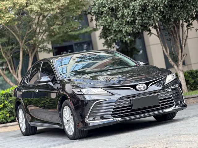 Toyota Camry — Фото автомобиля 3