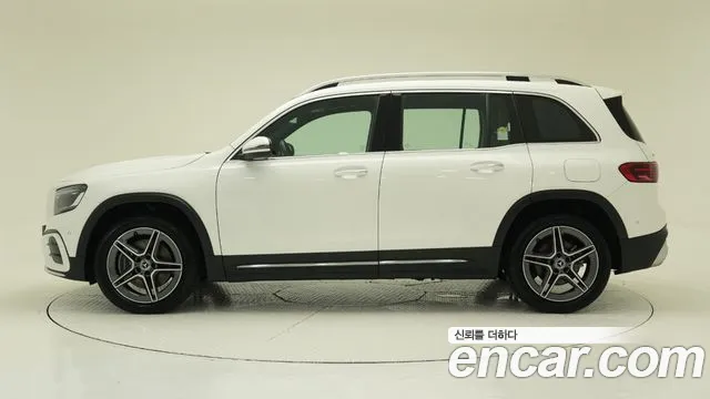 Mercedes-Benz GLB-Class — Фото автомобиля 18
