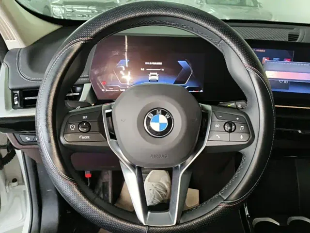 BMW X1 — Фото автомобиля 10