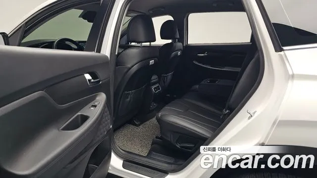 Hyundai Santafe Новый Santa Fe Дизель 2.2 2WD — Фото автомобиля 11