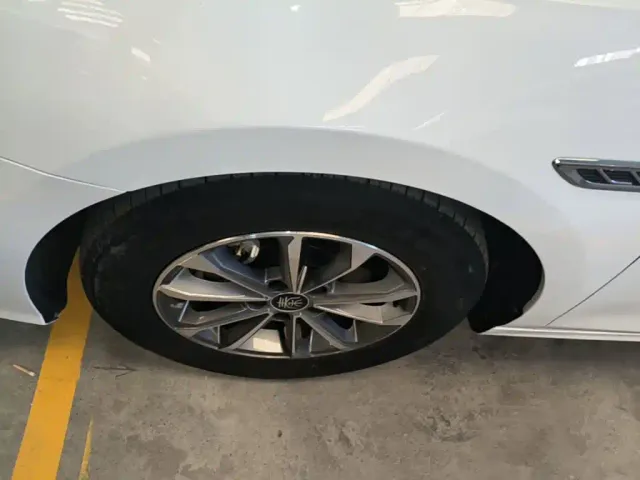 BYD Qin PLUS — Фото автомобиля 22