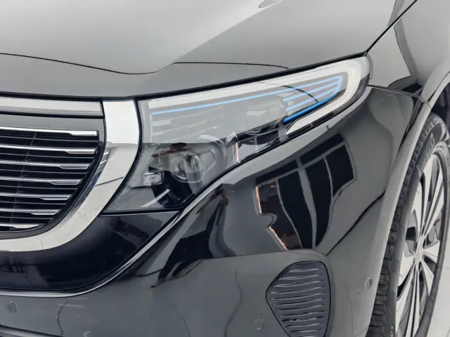 Mercedes-Benz EQC — Фото автомобиля 6