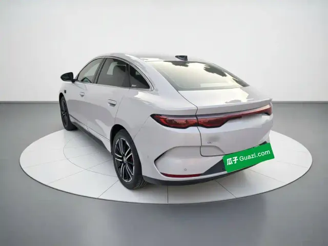 BYD Qin L — Фото автомобиля 4