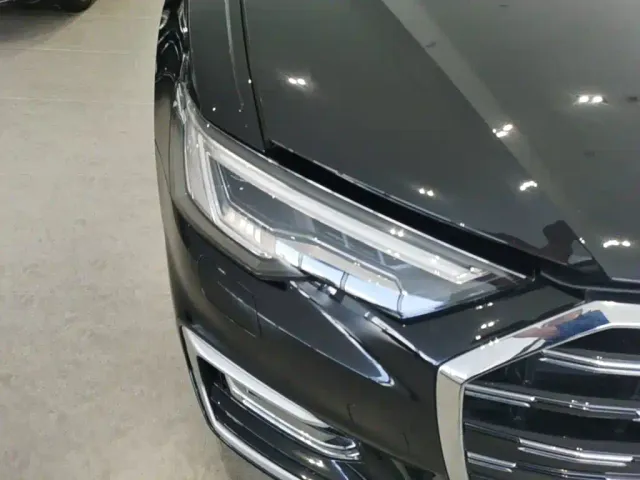 Audi A6L — Фото автомобиля 10