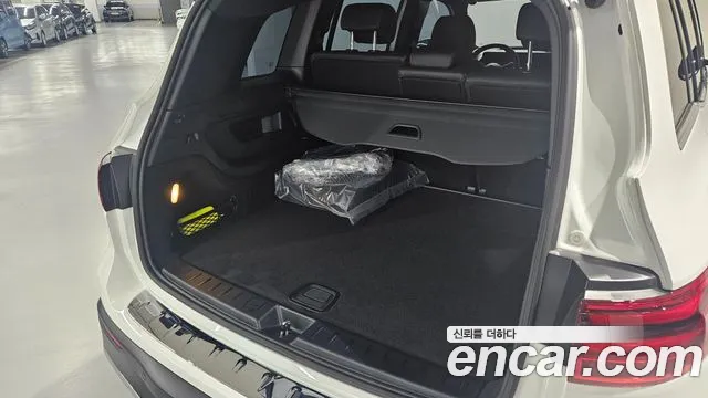 Mercedes-Benz EQB X243 — Фото автомобиля 10