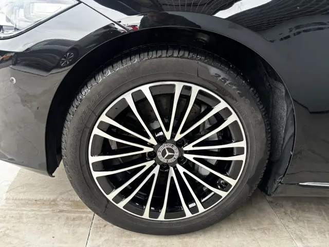 Mercedes-Benz S-Class — Фото автомобиля 29