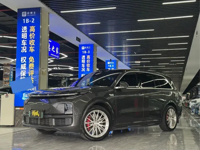 Фотография автомобиля — Li Auto L9