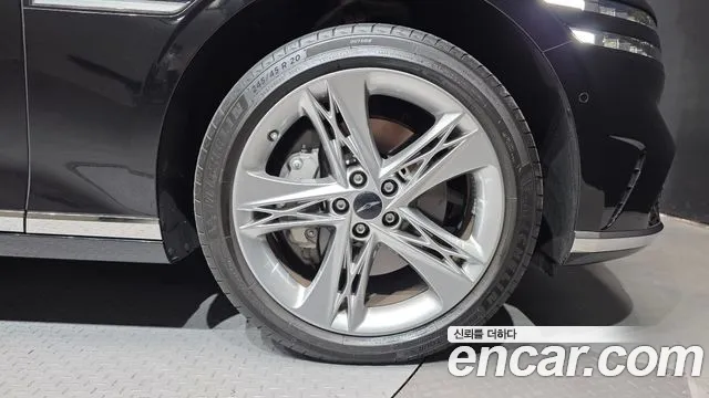 Genesis G90 Бензин 3.5 турбо AWD — Фото автомобиля 18