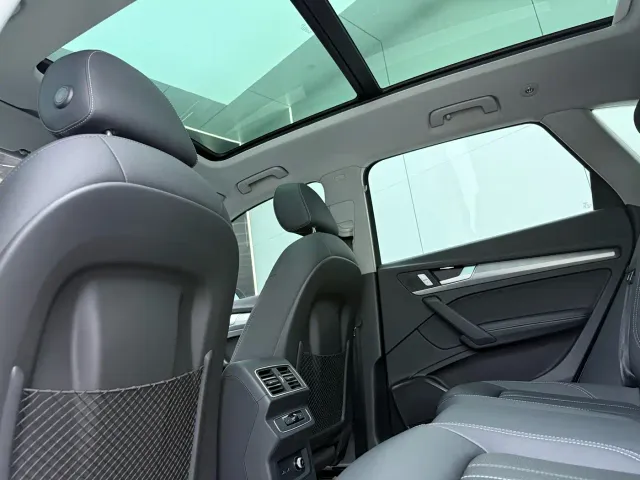 Audi Q5L — Фото автомобиля 9