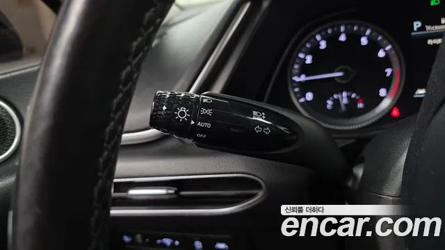 Hyundai Sonata — Фото автомобиля 18