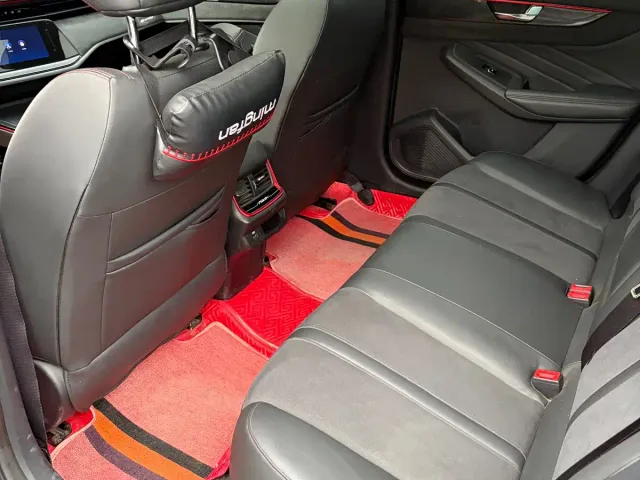 Dongfeng Yixuan MAX — Фото автомобиля 8