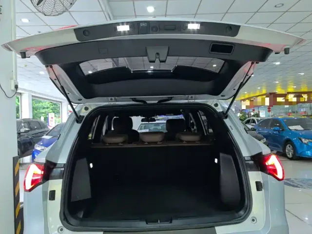 Wuling Starlight S — Фото автомобиля 18