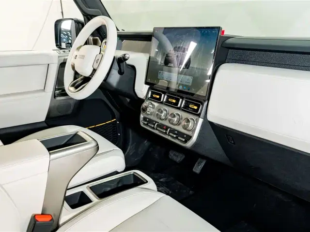 iCAR V23 — Фото автомобиля 18