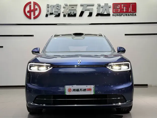 Aito M7 — Фото автомобиля 2