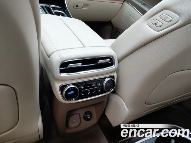 Genesis GV80 2.5T Бензин AWD — Фото автомобиля 30
