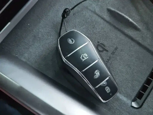 BYD Seal — Фото автомобиля 8