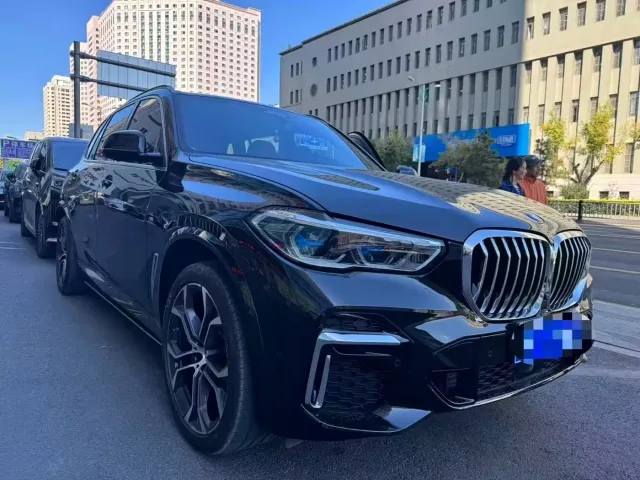 BMW X5 — Фото автомобиля 2