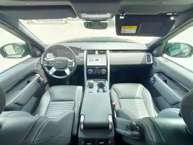 Land Rover Discovery — Фото автомобиля 11
