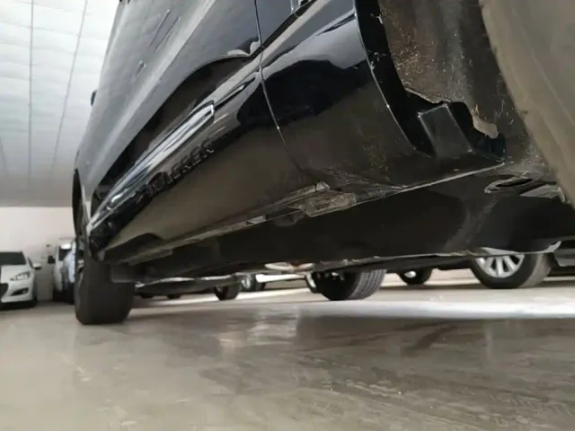 Ford Explorer — Фото автомобиля 20