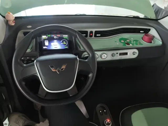 Wuling Hongguang Mini EV — Фото автомобиля 9