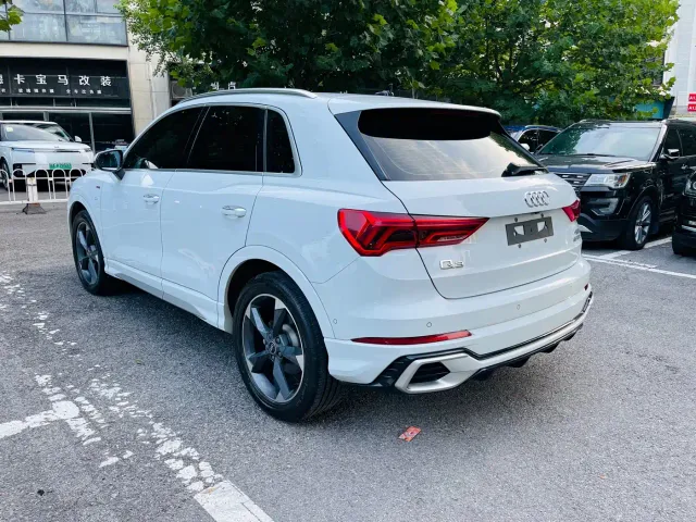 Audi Q3 — Фото автомобиля 5