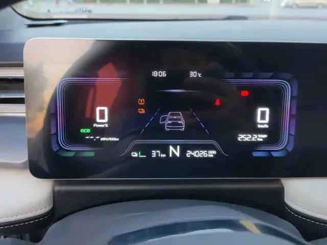 Geely Geometry E Firefly — Фото автомобиля 14