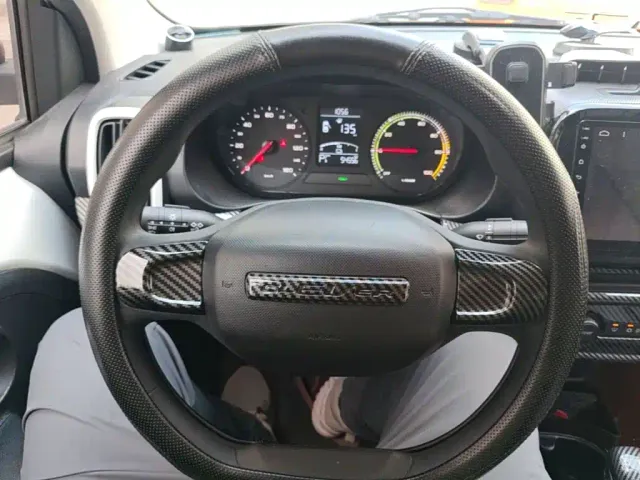 Roewe Clever — Фото автомобиля 6