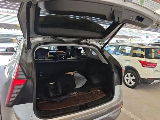 Geely Boyue L — Фото автомобиля 18