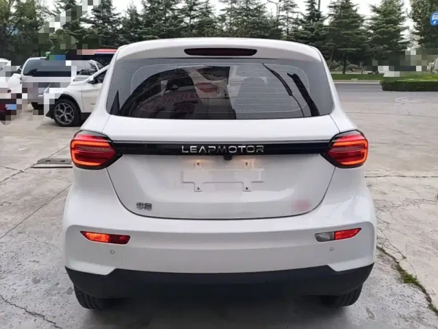 Leapmotor T03 — Фото автомобиля 5