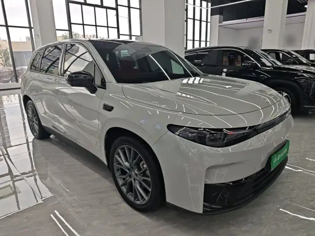 Leapmotor C10 — Фото автомобиля 3
