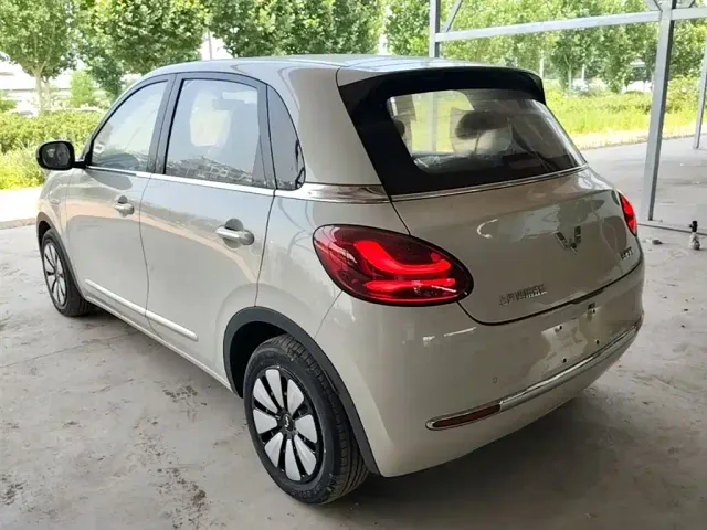 Wuling Bingo — Фото автомобиля 4