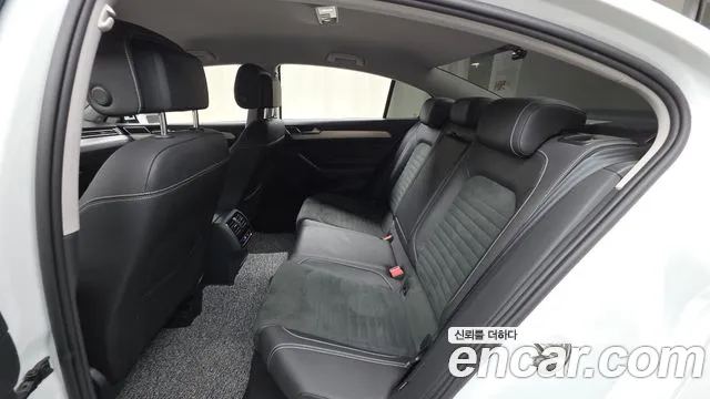 Volkswagen Passat Passat GT(B8) 2.0 TDI Premium — Фото автомобиля 12