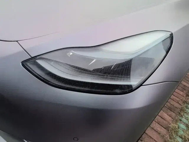 Tesla Model Y — Фото автомобиля 23