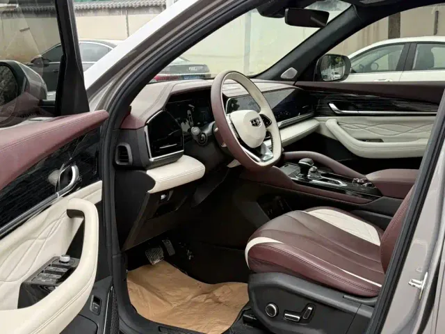 Geely Xingyue L — Фото автомобиля 4