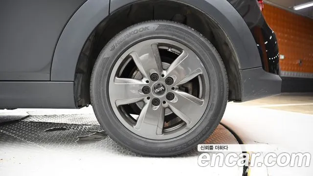 Mini Cooper Cooper 5 дверей Classic — Фото автомобиля 5