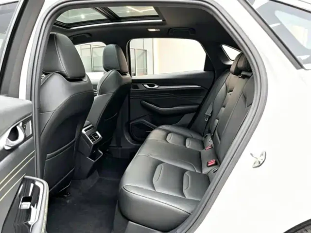 Geely Xingrui — Фото автомобиля 3