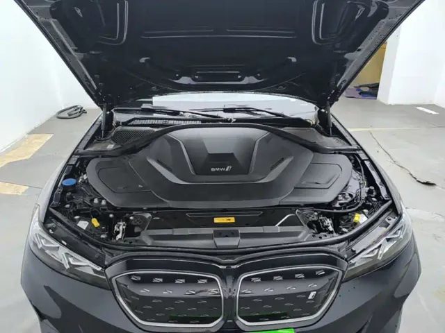BMW i3 — Фото автомобиля 19