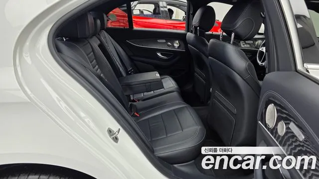 Mercedes-Benz E-Class W213 — Фото автомобиля 18