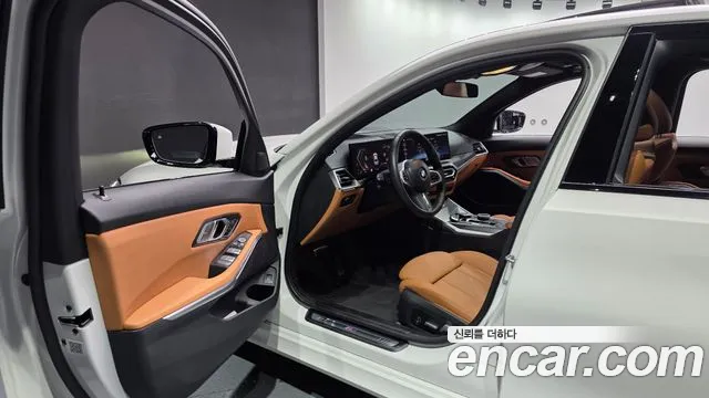 BMW 3-Series 3 серия (G20) 320i M Sport — Фото автомобиля 9