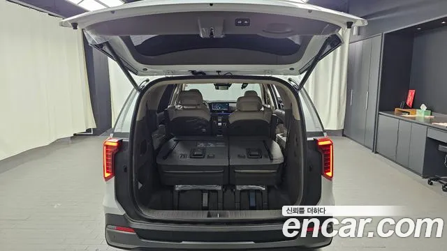 Kia Carnival 4th Gen — Фото автомобиля 16